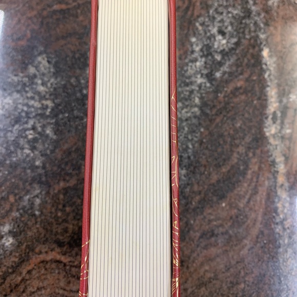 STORYBOOK COSMETICS EYESHADOW PALETTE - Picture 4 of 8